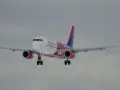 Czy można zabrać kanapki do samolotu w Wizz Air? Oto ważne zasady
