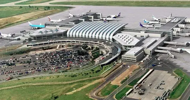 Jak dojechać z lotniska w Budapeszcie do centrum - tanio i wygodnie