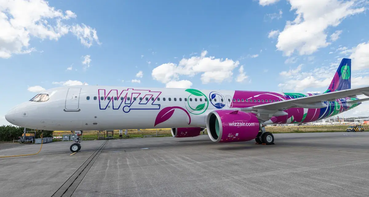 Jakimi samolotami lata Wizz Air? Poznaj nowoczesną flotę i jej zalety