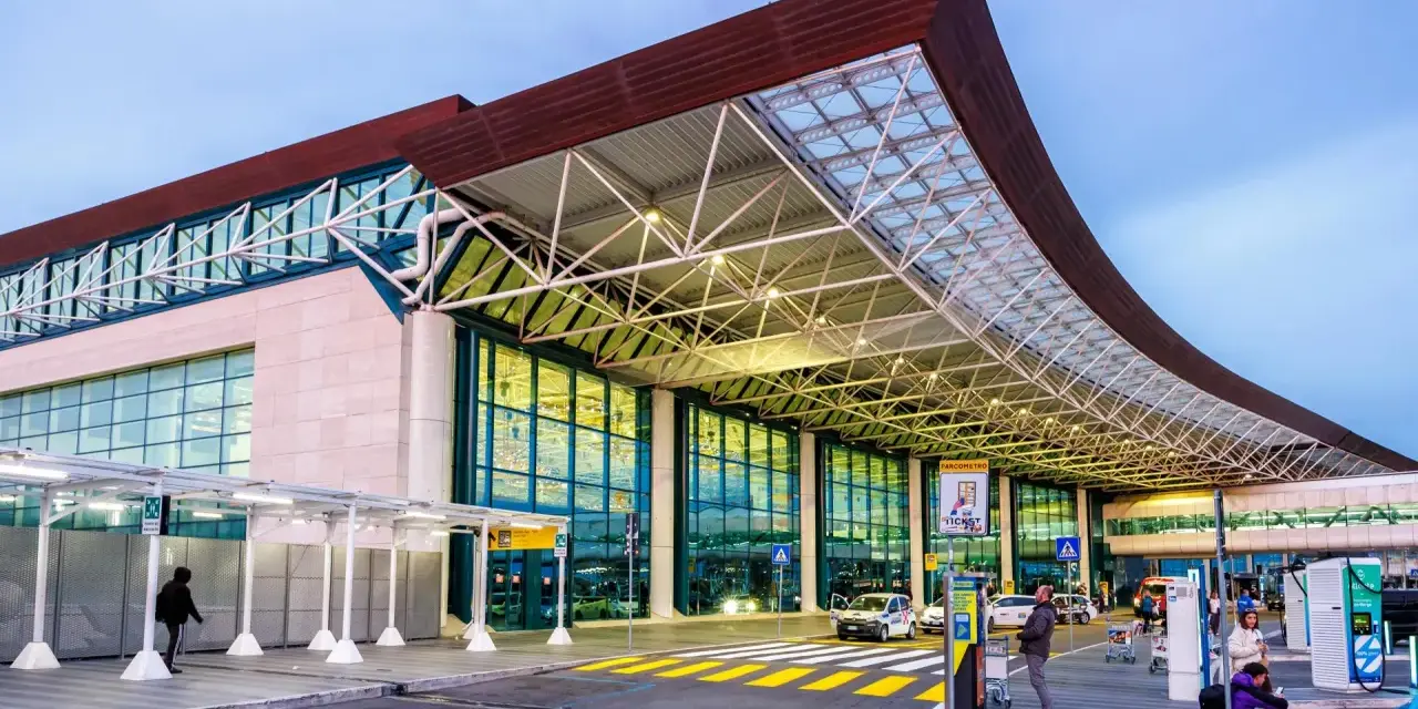 Jak dojechać z lotniska Fiumicino do Watykanu - najlepsze opcje transportu