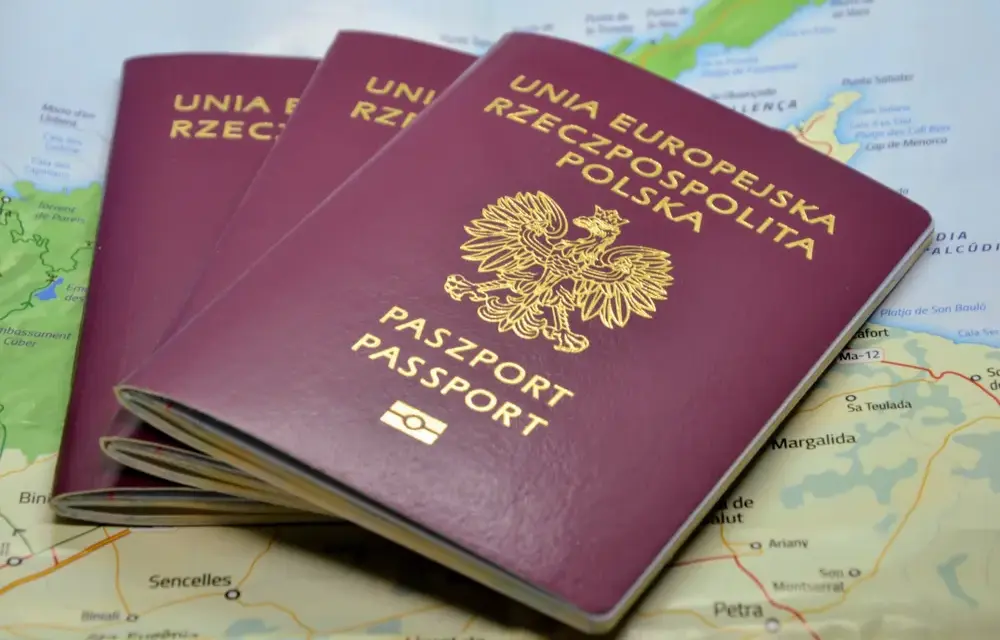 Jaka jest opłata za paszport? Sprawdź, ile naprawdę zapłacisz