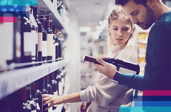 Wizzair ile alkoholu: unikaj problemów z przewozem trunków na pokładzie