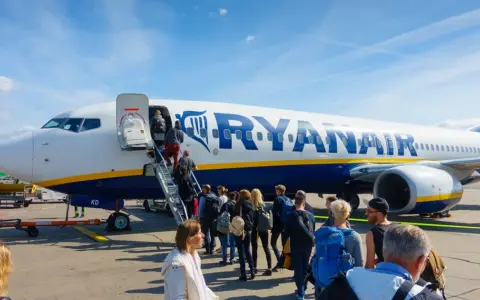 Dokąd lata Ryanair? Sprawdź, gdzie polecisz z Polski!