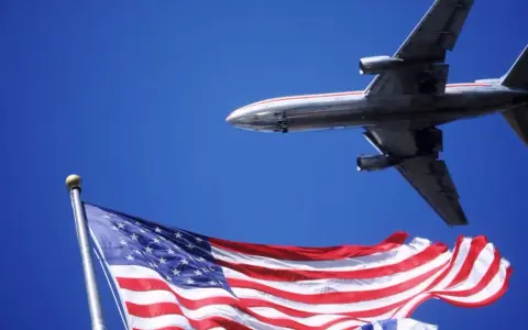 Ile trwa lot z Polski do USA? Czas lotów, który zaskakuje podróżnych
