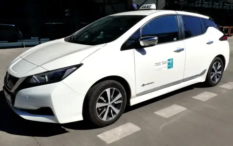 Ile kosztuje taxi z dworca w Krakowie na lotnisko? Sprawdź ceny!