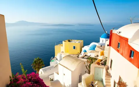 Czy na Santorini jest lotnisko? Wszystko, co musisz wiedzieć