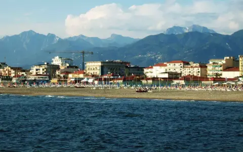Viareggio atrakcje: odkryj najlepsze miejsca, które musisz zobaczyć