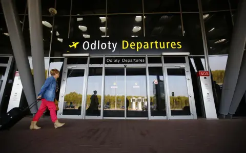 Jakie są zarobki na lotnisku? Sprawdź, co możesz zarobić w branży