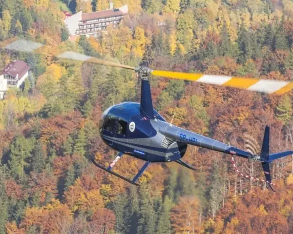 Ile trwa lot helikopterem z Zakopanego do Warszawy? Sprawdź czynniki wpływające na czas lotu