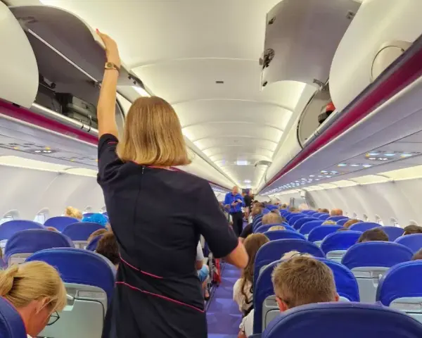 Jak nie płacić za miejsca w Wizz Air i zaoszczędzić na lotach