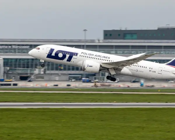 Czy lotnisko Chopina jest zamknięte? Oto aktualny status i przyszłość