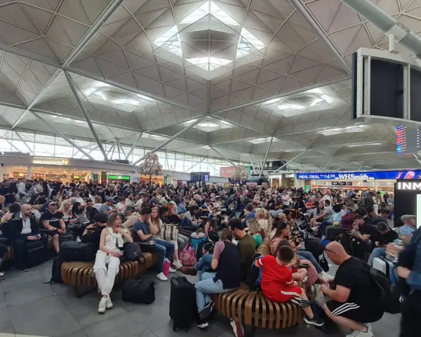 Czy lotnisko Stansted jest czynne? Sprawdź, co musisz wiedzieć!