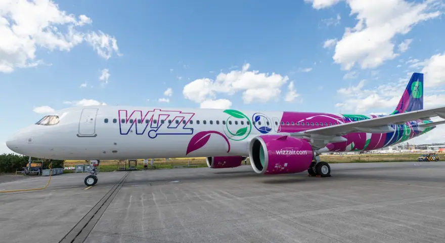 Jakimi samolotami lata Wizz Air? Poznaj nowoczesną flotę i jej zalety