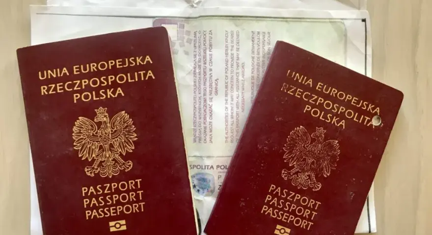 Co zrobić ze starym paszportem, aby uniknąć kradzieży tożsamości?