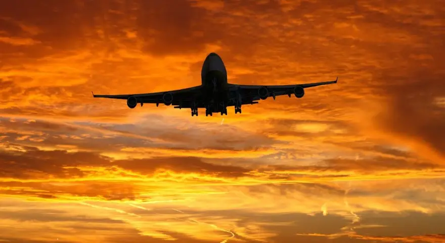 Ile trwa lot do Marsa Alam? Zaskakujące fakty o czasie przelotu