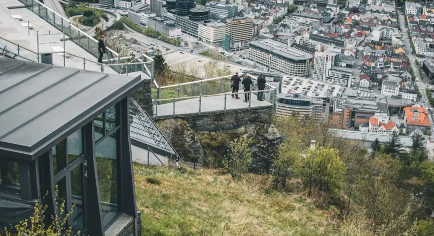 Niezapomniane atrakcje w Bergen: co warto zobaczyć w tym mieście