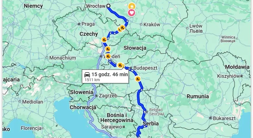 Ile trwa lot do Czarnogóry? Sprawdź, co wpływa na czas podróży