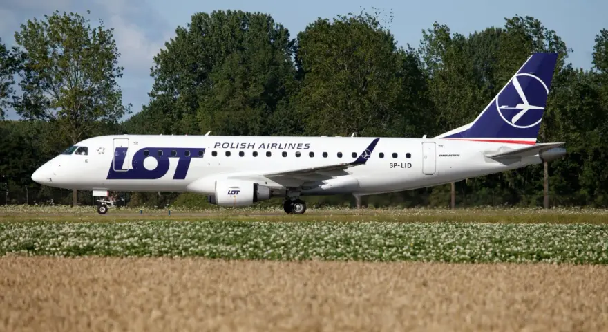 Ile samolotów ma LOT? Zaskakujące fakty o flocie PLL LOT