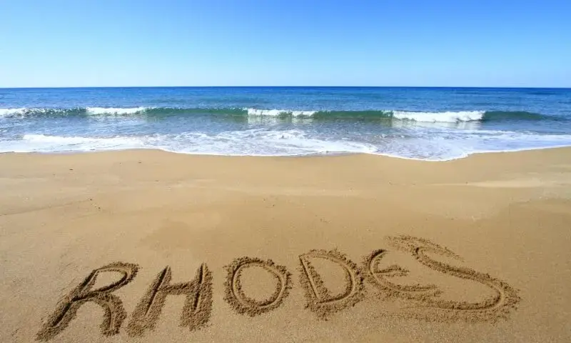 Ile trwa lot na Rodos z Warszawy? Czas przelotu i ważne informacje