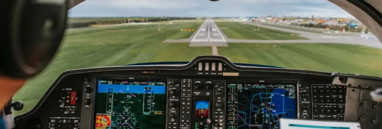 Zdjęcie Ile zarabia pilot Wizz Air? Zaskakujące fakty o wynagrodzeniach