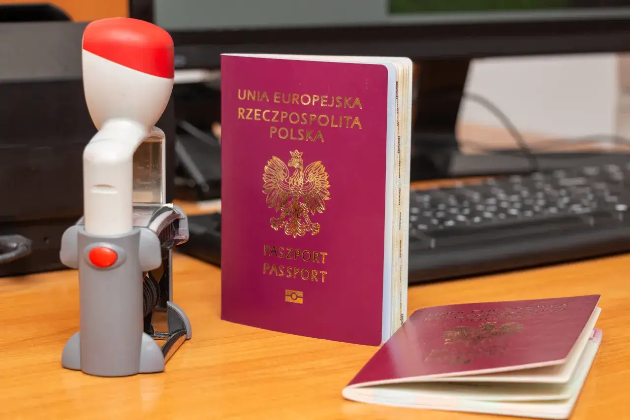 Zdjęcie Ile czekamy na paszport? Sprawdź, jak uniknąć długiego oczekiwania