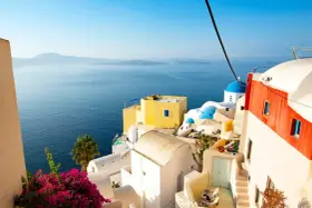 Czy na Santorini jest lotnisko? Wszystko, co musisz wiedzieć